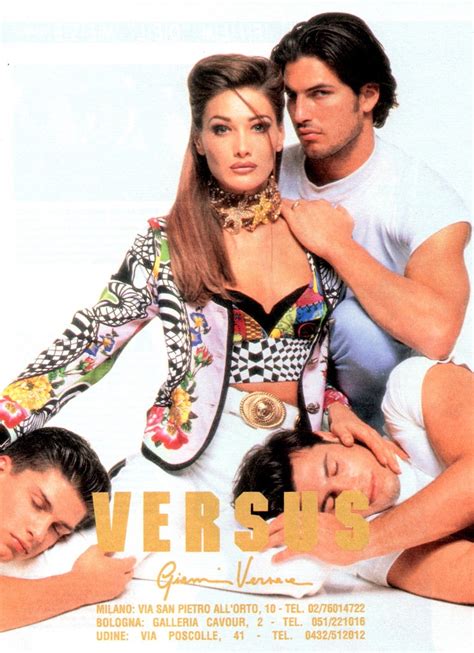 pubblicita versace anni 90|The most iconic advertising campaigns of the 90s .